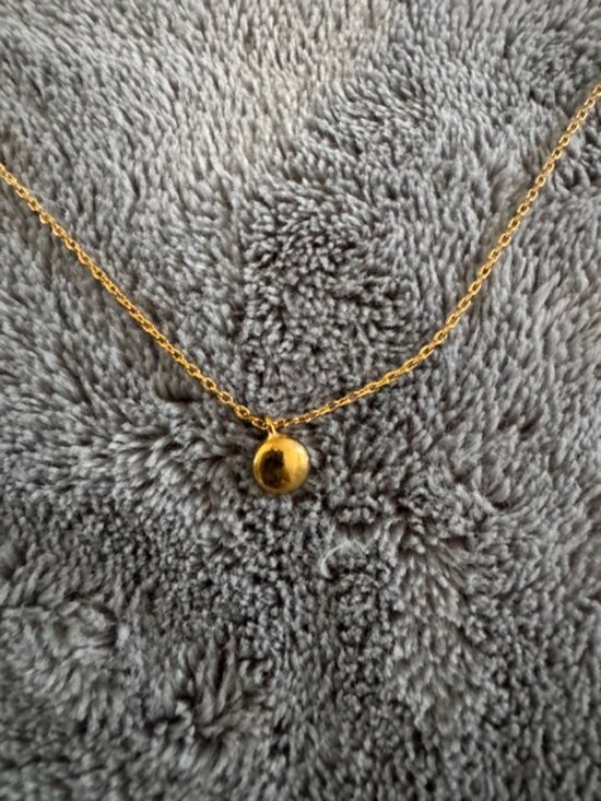 Jewelry - GOLD TONE NECKLACE WITH GOLD BEAD PENDENT